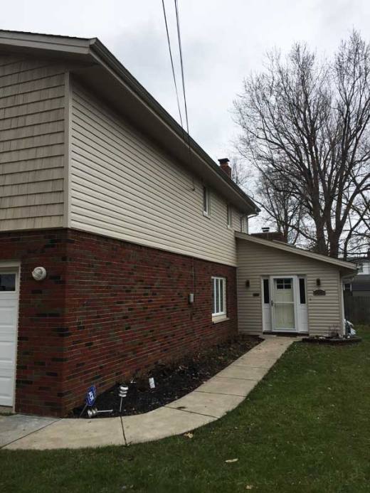 Vinyl Siding gallery image 12 - 012 euclid siding 07 14 18 after 3